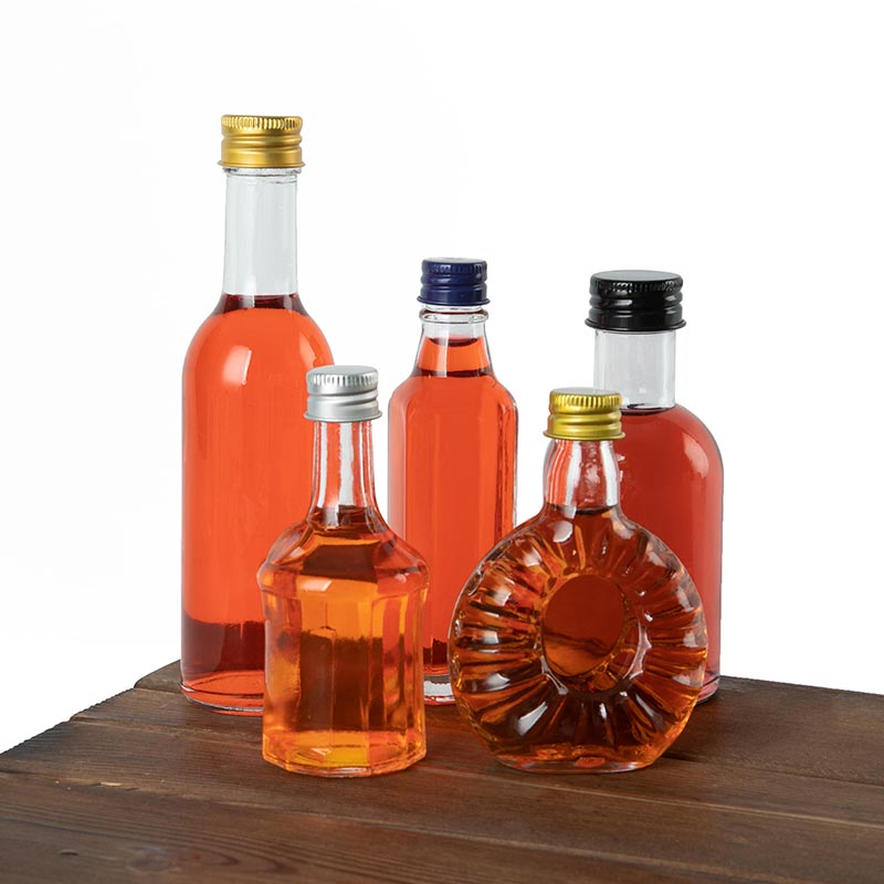Mini Glass Liquor Bottle with Screw Cap (4) Mini -Glas -Alkoholflasche mit Schraubenkappe (4)