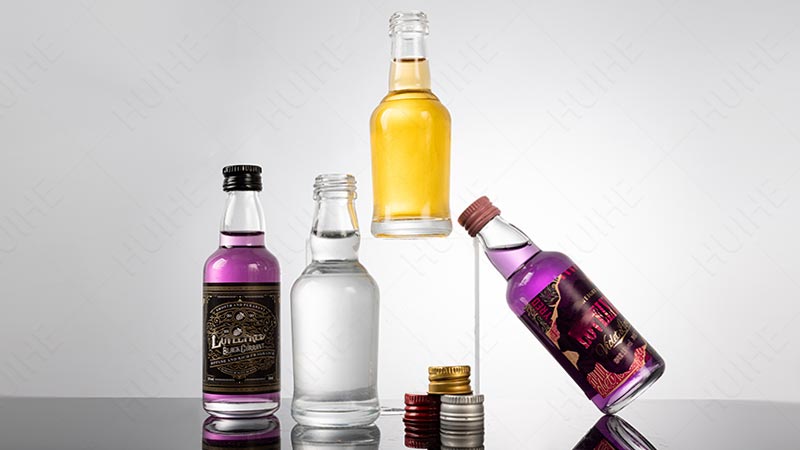 Guide to Small Liquor Bottles - mini spirits bottles Leitfaden für kleine Spirituosenflaschen – Mini-Spirituosenflaschen