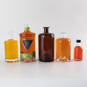 Großhandel kundenspezifische personalisierte Gin-Flasche OEM / ODM-Glasflaschenhersteller