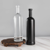 Weiße, schwarze, hohe, schlanke, runde 750-ml-Spirituosenglasflaschen