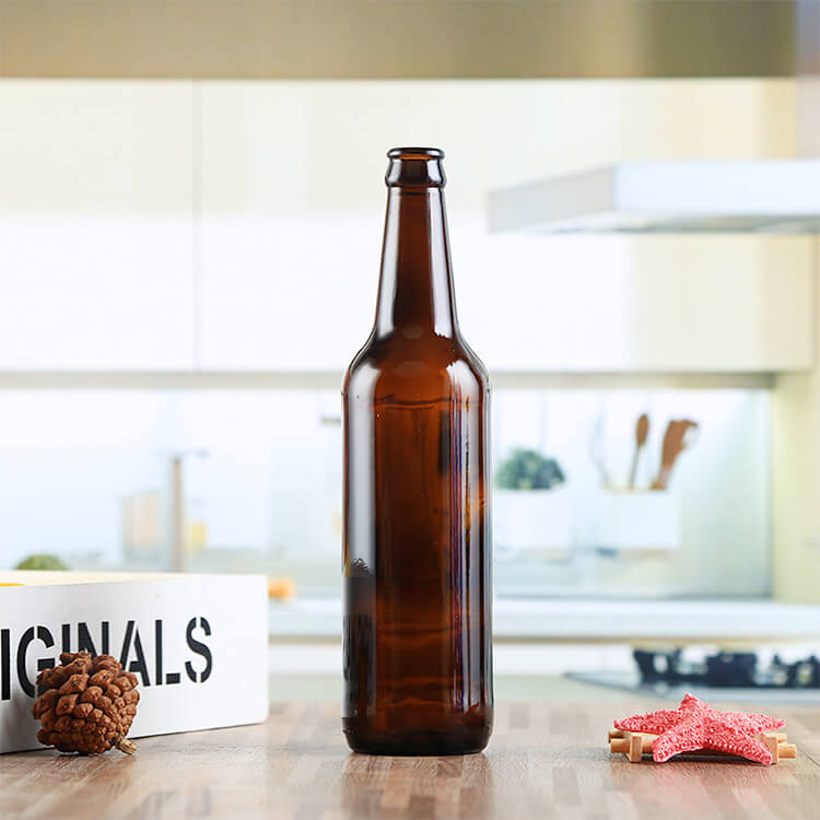 Bierflasche mit langem Hals