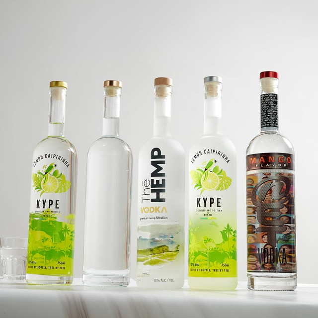 Mattierte runde schlanke Arizona-Glas-Wodka-Flasche