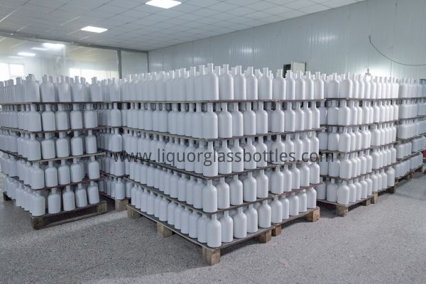 Schnapsglasflaschenfabrik