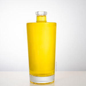 Breite Glasflasche mit dickem Boden