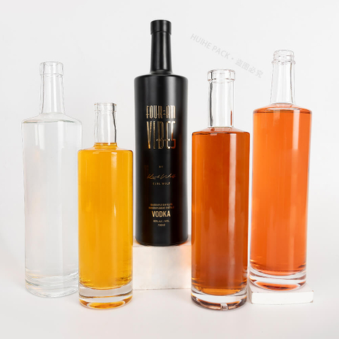 Kendo Gold gestempelt 750 ml schwarze Klarglas -Wodka -Flaschen