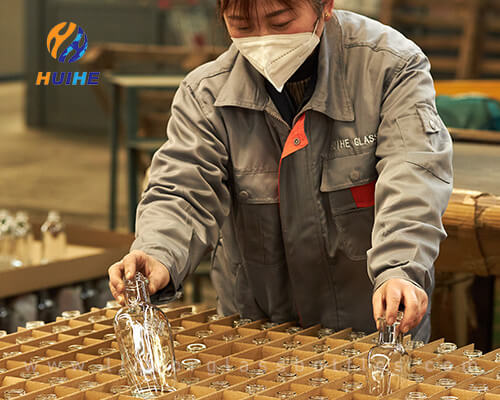 8. Seet&uuml;chtige und kratzfeste Verpackung