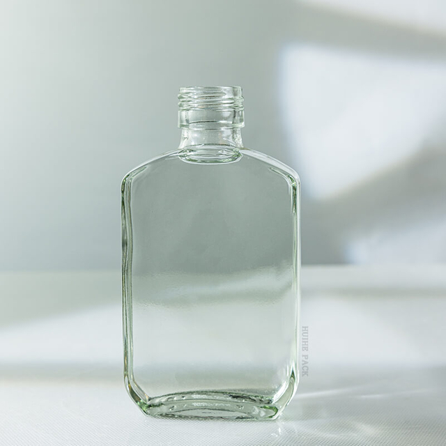 110-ml-Flasche aus Glas mit Schraubverschluss im Großhandel