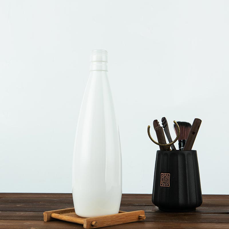 Luxuriöse 500-ml-Likörflasche aus weißem Porzellan