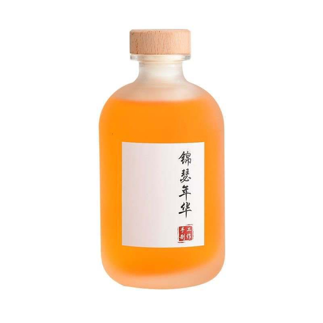 Klar gefrostete Fruchtglasflasche rund