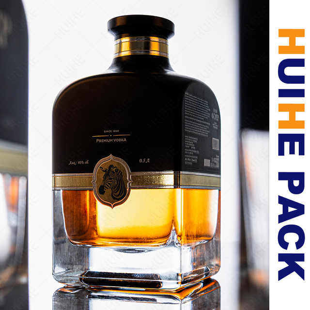 500 ml 700 ml mattschwarzes Design, quadratische Whiskyflasche aus Glas