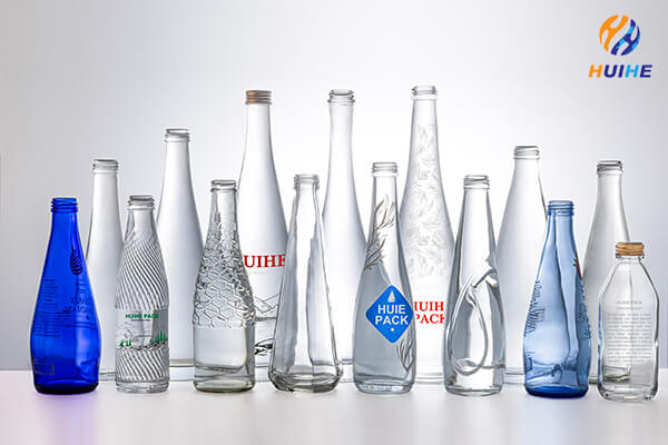Hersteller von Wasserglasflaschen in China.jpg