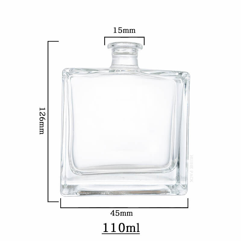 Refined Minimalism square liquor bottle-capacity Verfeinerte Minimalismus-Quadrat-Spirituosen-Flaschenkapazität