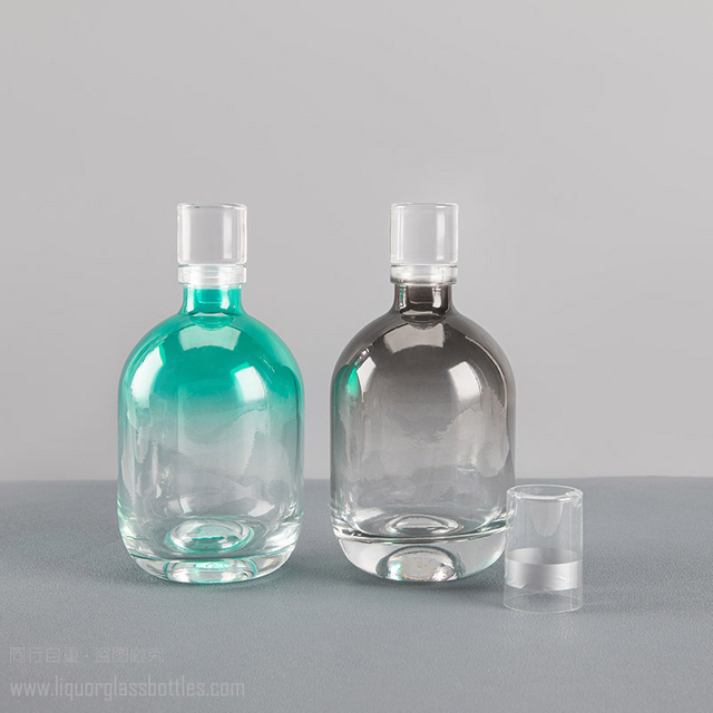 500 ml Glasflasche mit Farbverlaufsbeschichtung, grün-grau, Fruchtgeschmack, Likör