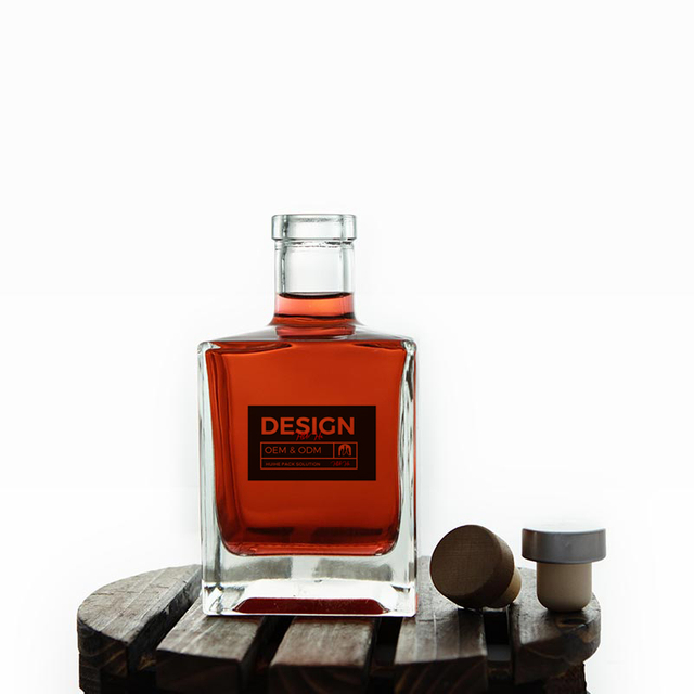 Quadratische Form Super Flint Glass Spirituosenflasche Bar Top Cork Cork