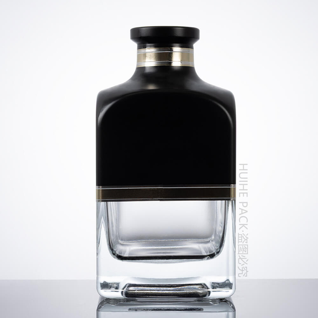 500 ml 700 ml mattschwarzes Design, quadratische Whiskyflasche aus Glas