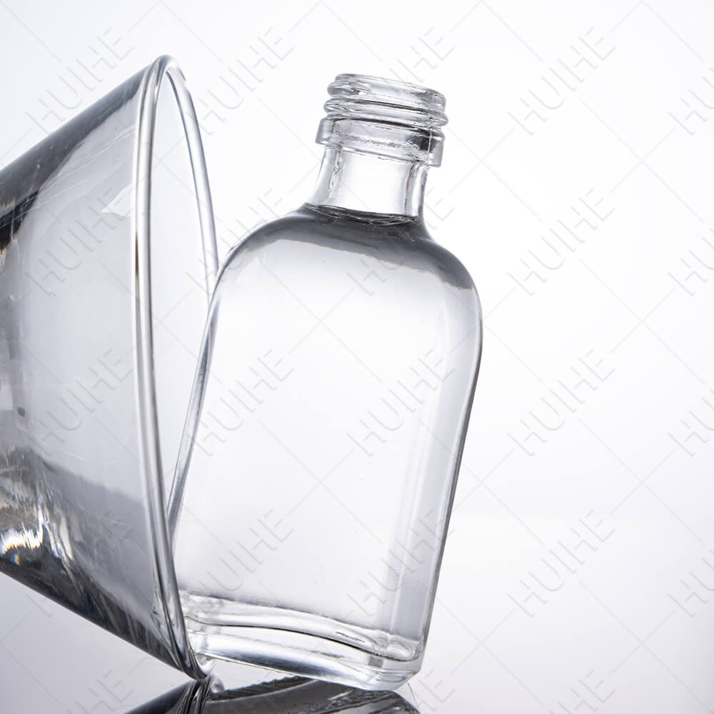 Schnapsflaschen Alkohol quadratisch (5)