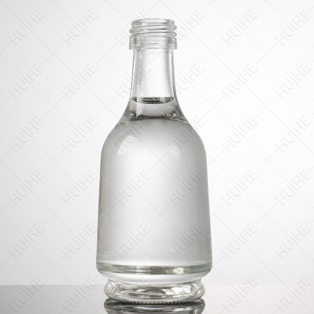 kleine Flasche Alkohol (9)