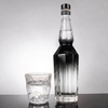 Hexagonale Winkelglas Whiskyflasche mit langem Hals