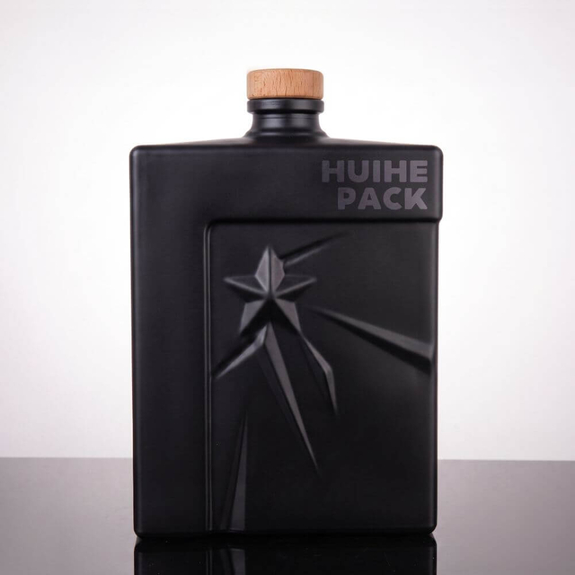 STAR-Embossed Square Leere Glasfl&uuml;ssigkeitsflasche zum Verkauf