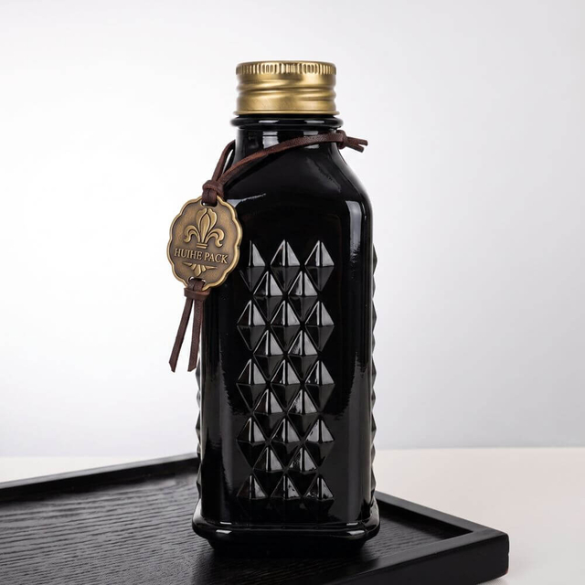 650 ml gepr&auml;gter Muster der diamantartigen Glasfluseflasche